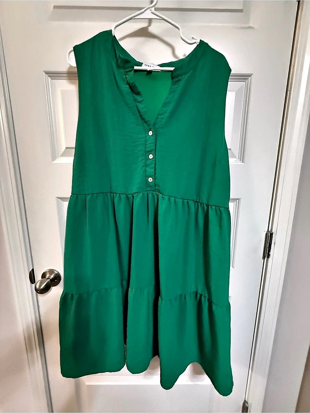 GILLI Vibrant Green Tiered Sleeveless Dress Size 2X Like New